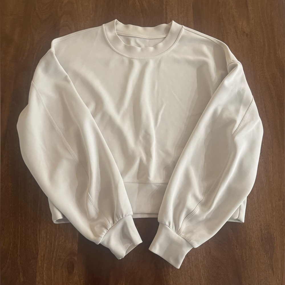 Lululemon softstreme oversized crop crew